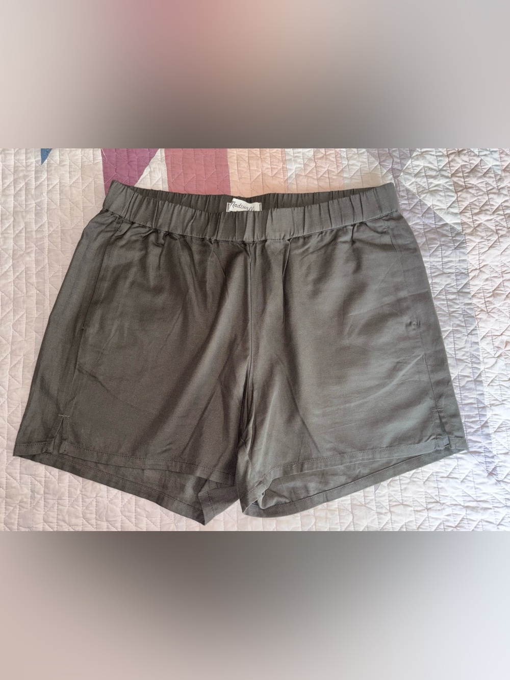 NWT Madewell Khaki Green Elastic Waist Pull-On Shorts Sz M